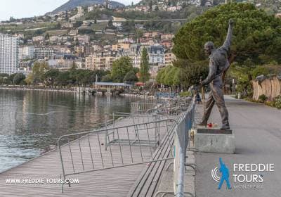 La statua di Freddie Mercury e il COVID-19